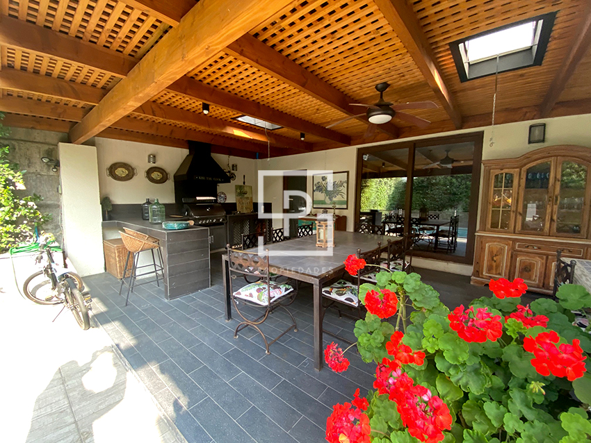 Excelente casa en Piedra Roja Chicureo