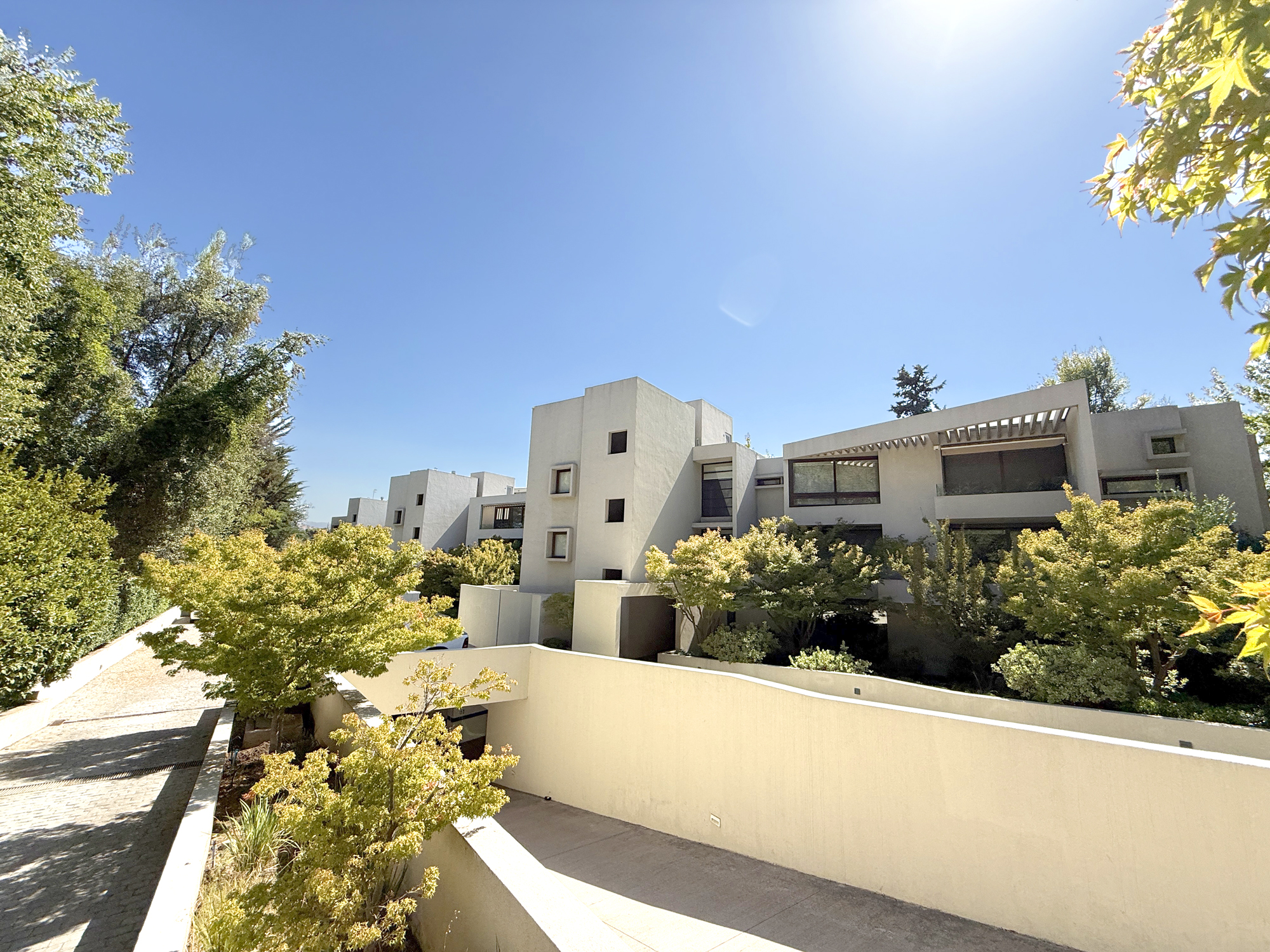 SE VENDE EXCLUSIVO PENTHOUSE/ TERRAZA EN AZOTEA CON QUINCHO